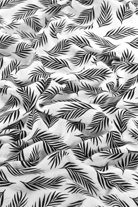 White wiskoza in the leaves