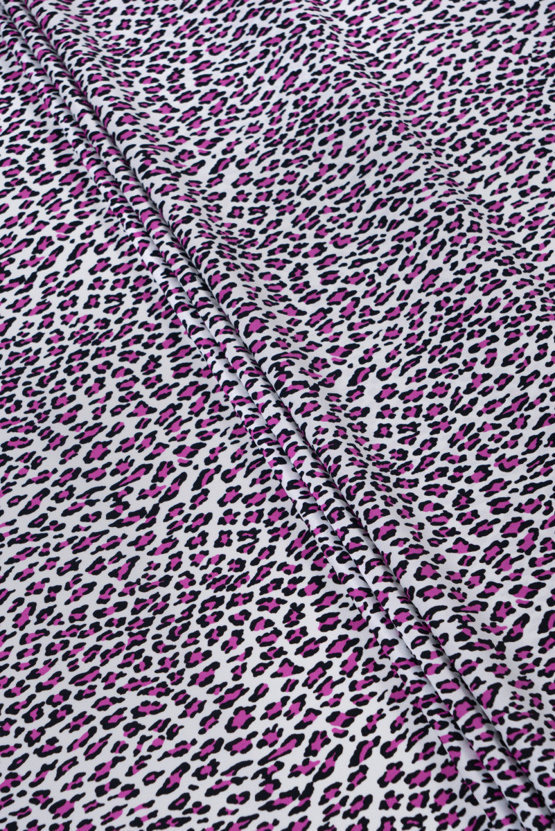 Viskose med lyserødt leopardprint