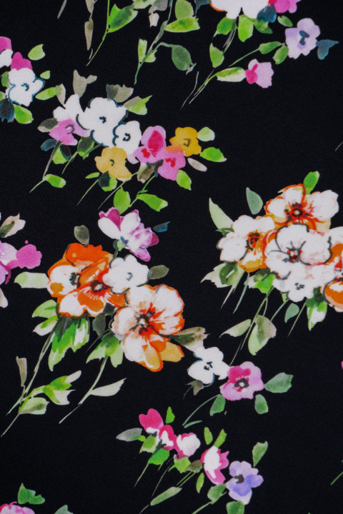 Silk crepe - black in flowers