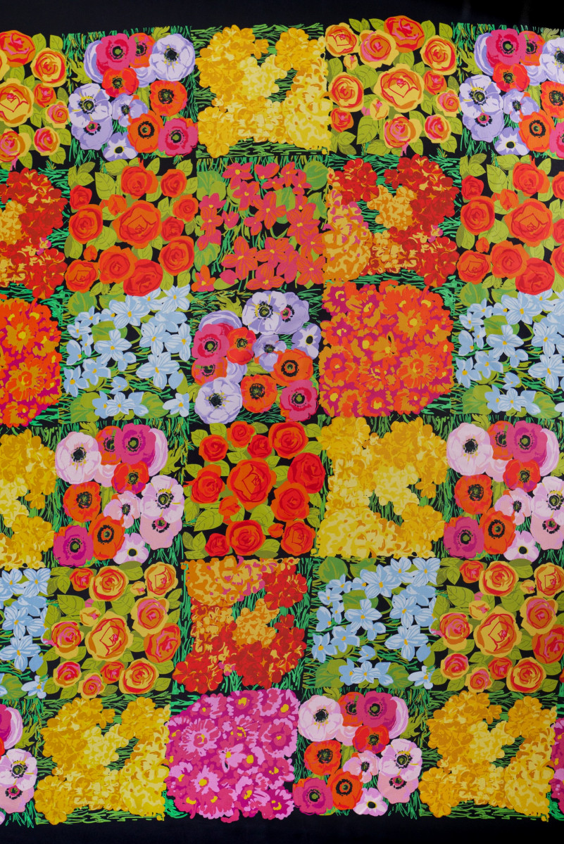 Twill di seta con fiori