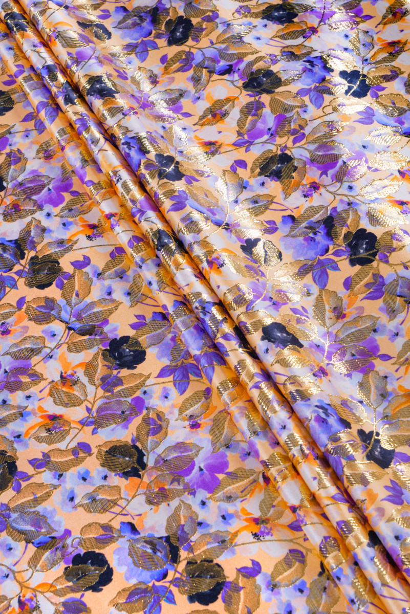 Tkanina typu żakard w kwiaty i liście