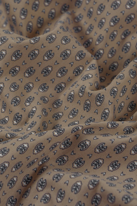 Viscose into a fine pattern