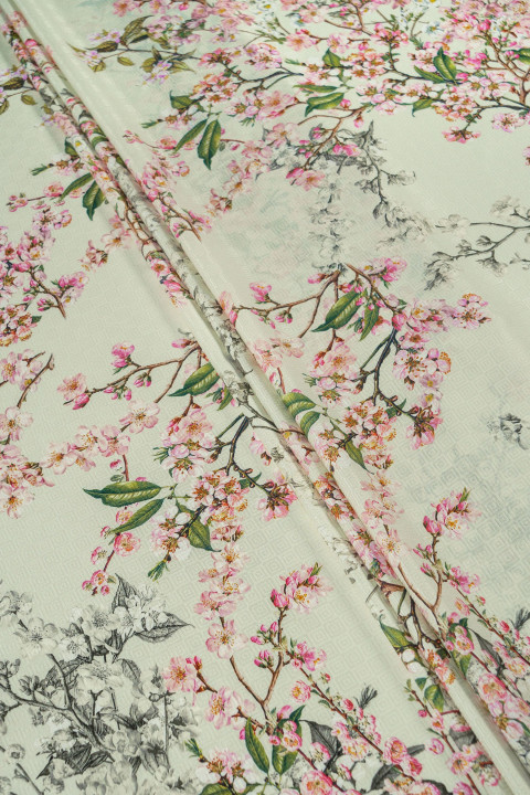 Jacquard silk in flowers - beige-olive