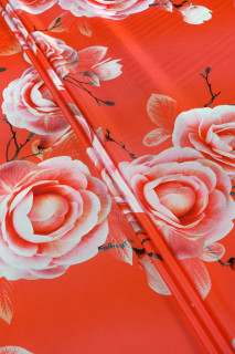 Twill di poliestere con rose