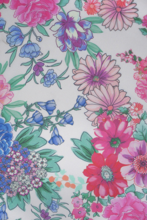 Polyester chiffon met bloemen