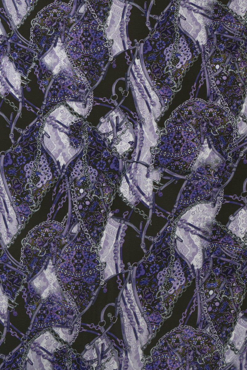 Chiffon di seta con catene