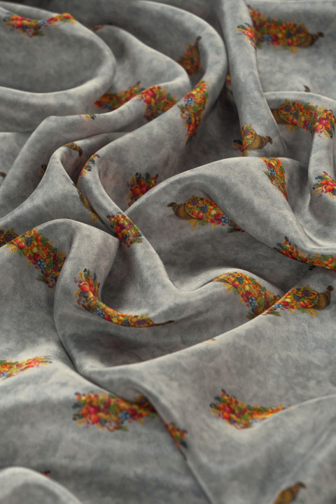 Silk crepe gray - "Horn of plenty"