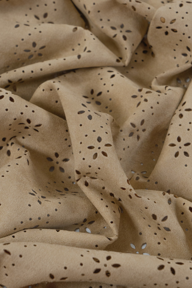 Tessuto Alcantara - beige con fiori