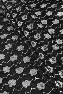 Silke organza broderet med blomster