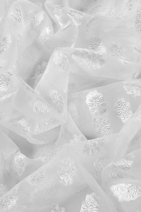 Organza crema cu flori