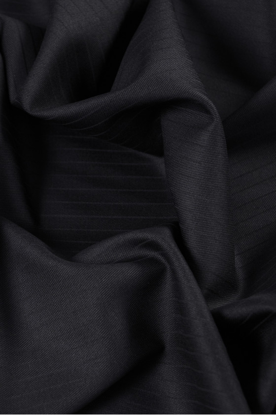 Wool with silk stripes black and navy blue COUPON 150cm
