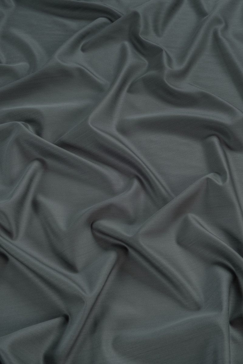 Kostüümivill - hall-must