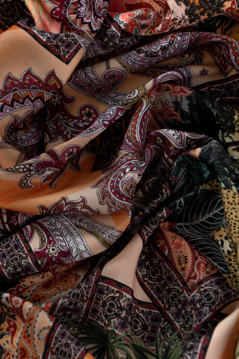 Polyester crepe in oriental patterns