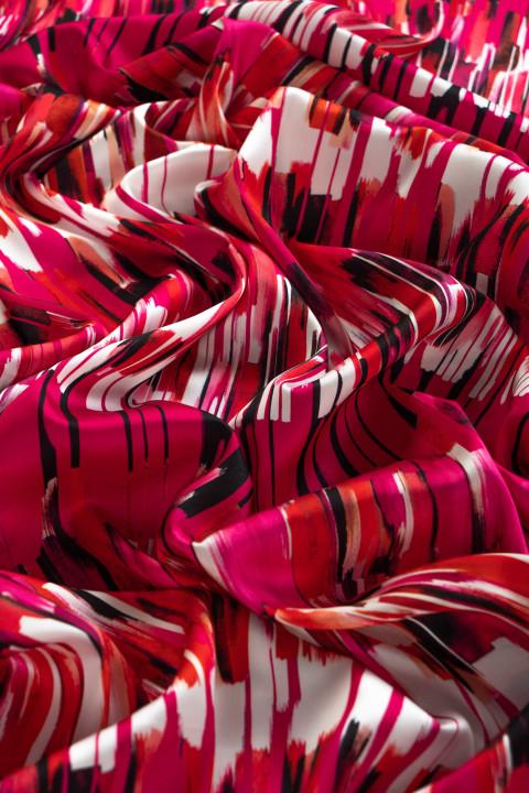 Polyester twill in colorful patterns