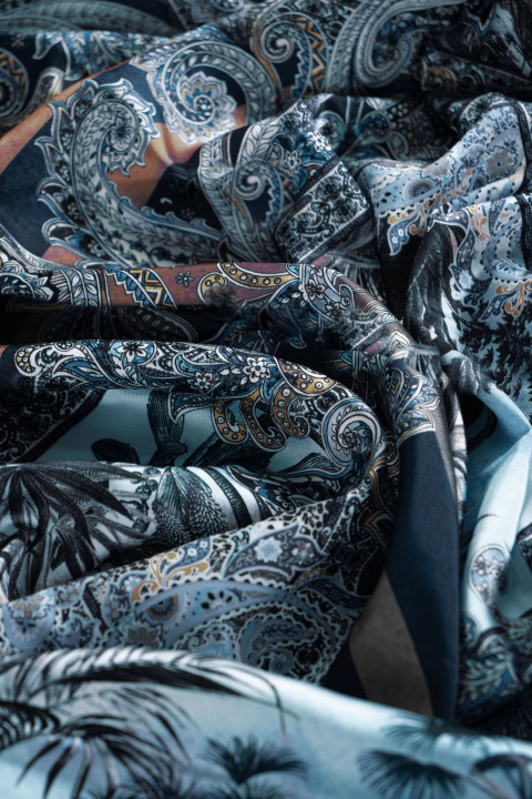 Polyester twill in oriental patterns