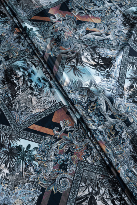 Polyester-Twill in orientalischen Mustern