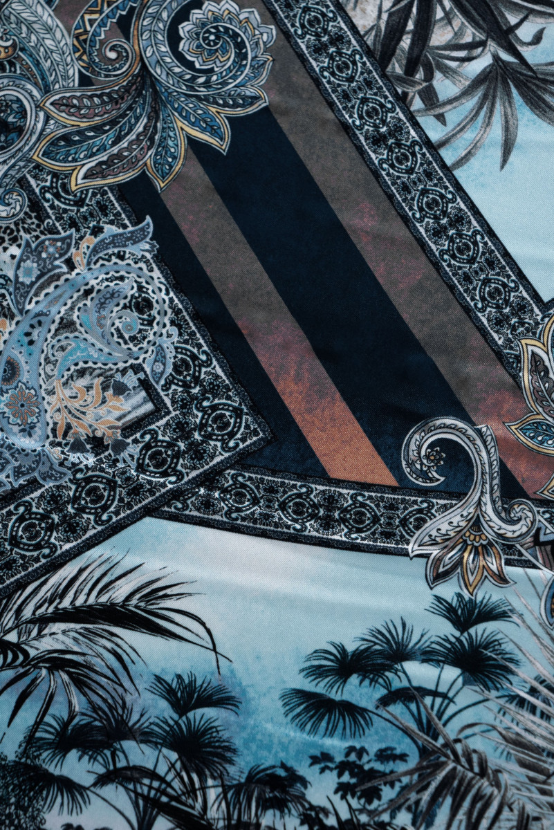 Sergé de polyester à motifs orientaux