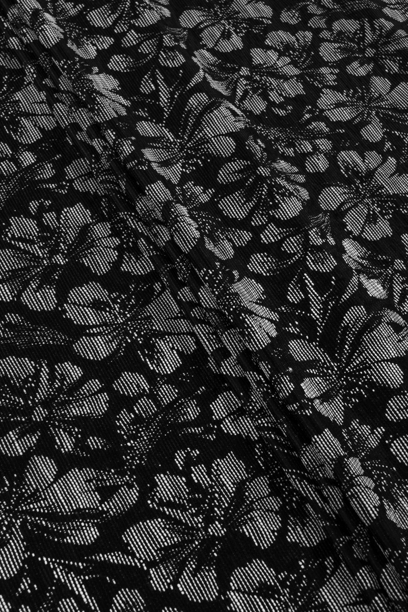 Żakard czarny w kwiaty