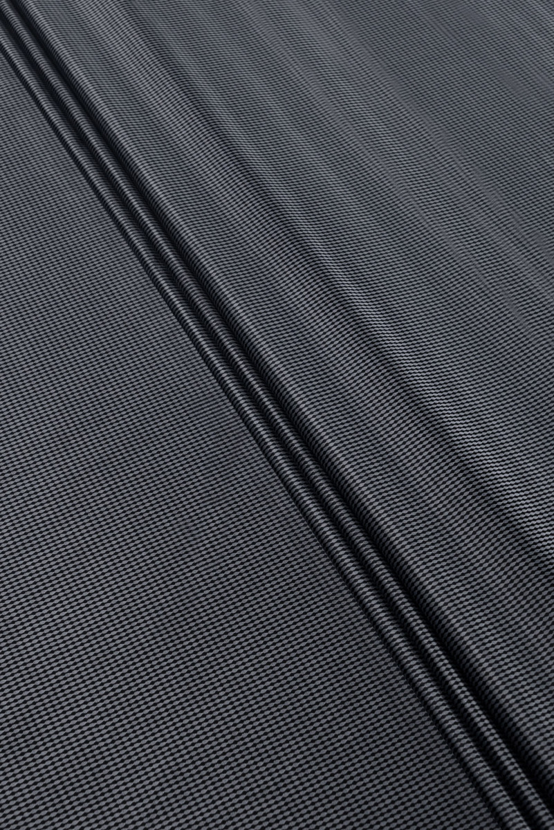 Fløjl med grå og sorte mønstre