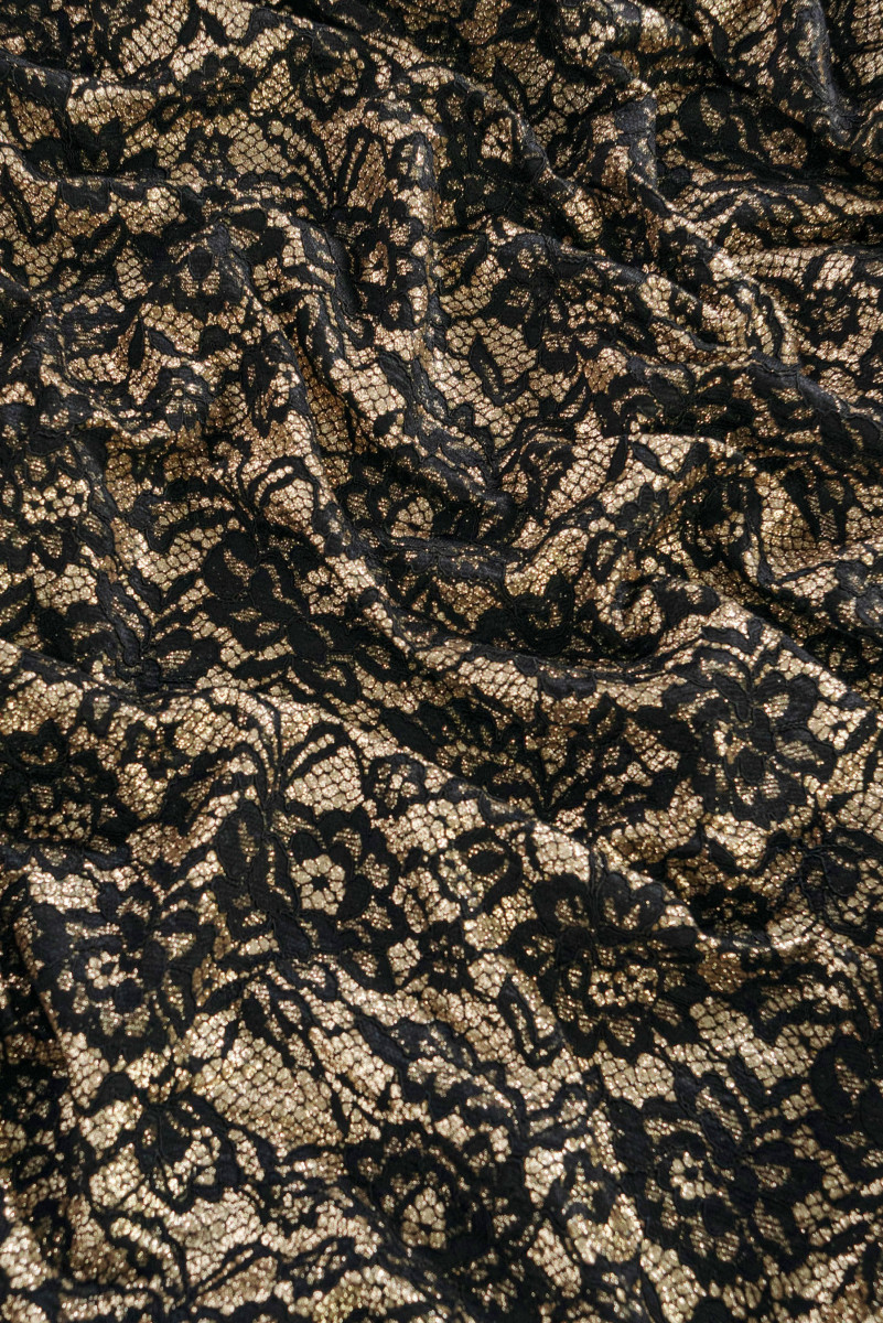 Tissu pailleté avec dentelle or-noir