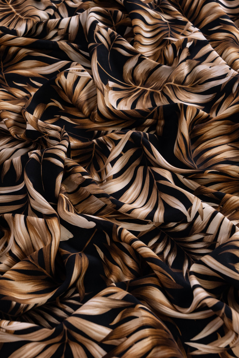 Viscose in leaves - black