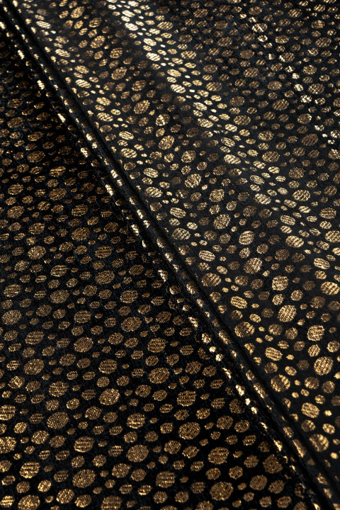 Żakard w grochy