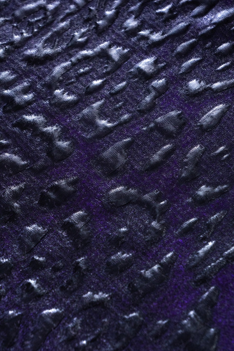 Jacquard schwarz und lila Leopard