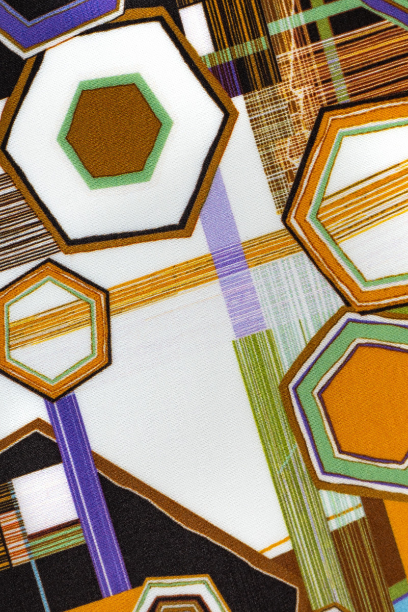 Viscose in geometric patterns