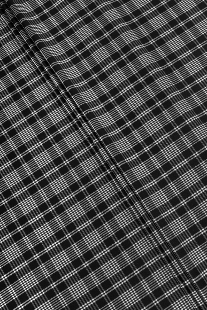Checkered wool white and black