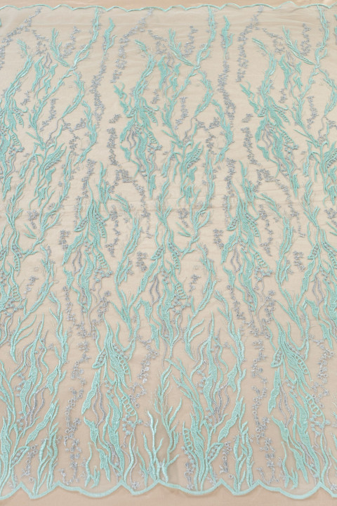 Tulle embroidered in twigs - dirty pink