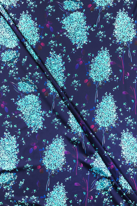 Polyester satin in flowers