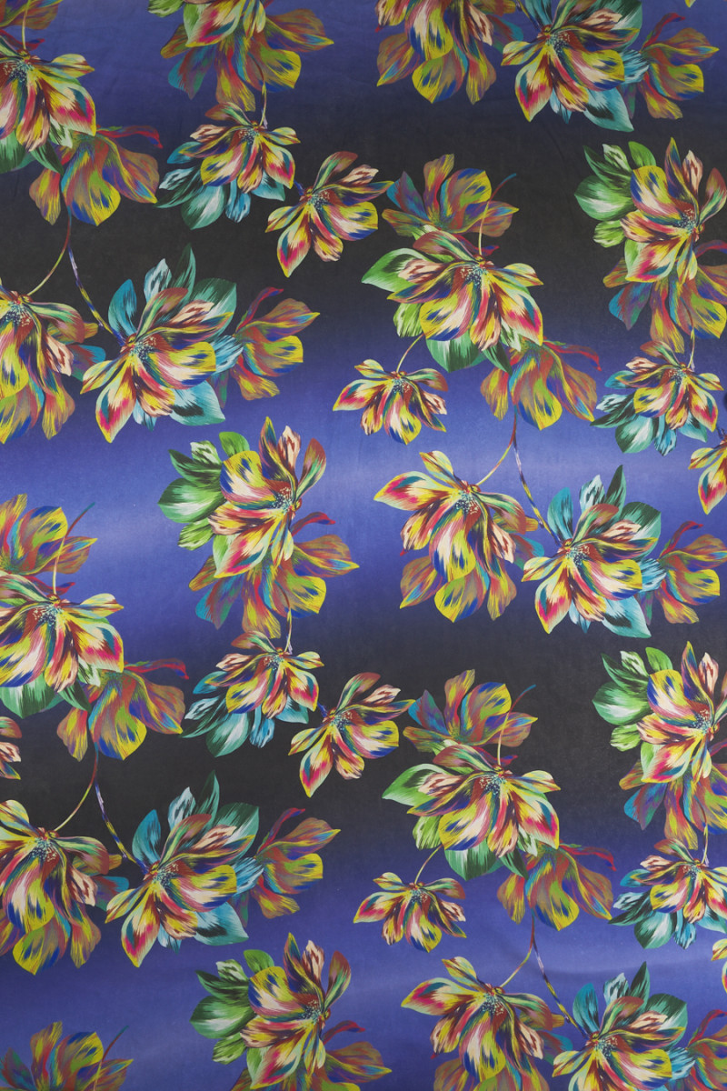 Mousseline de polyester à fleurs