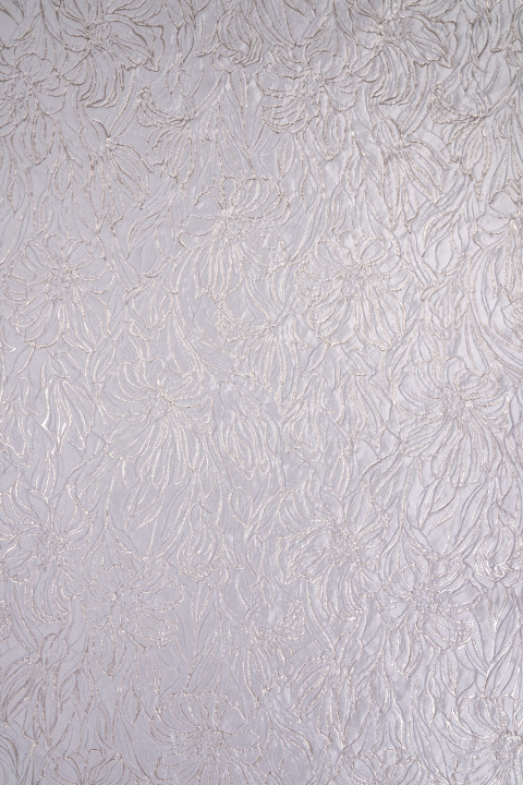 Jacquard in large flowers gray-platinum