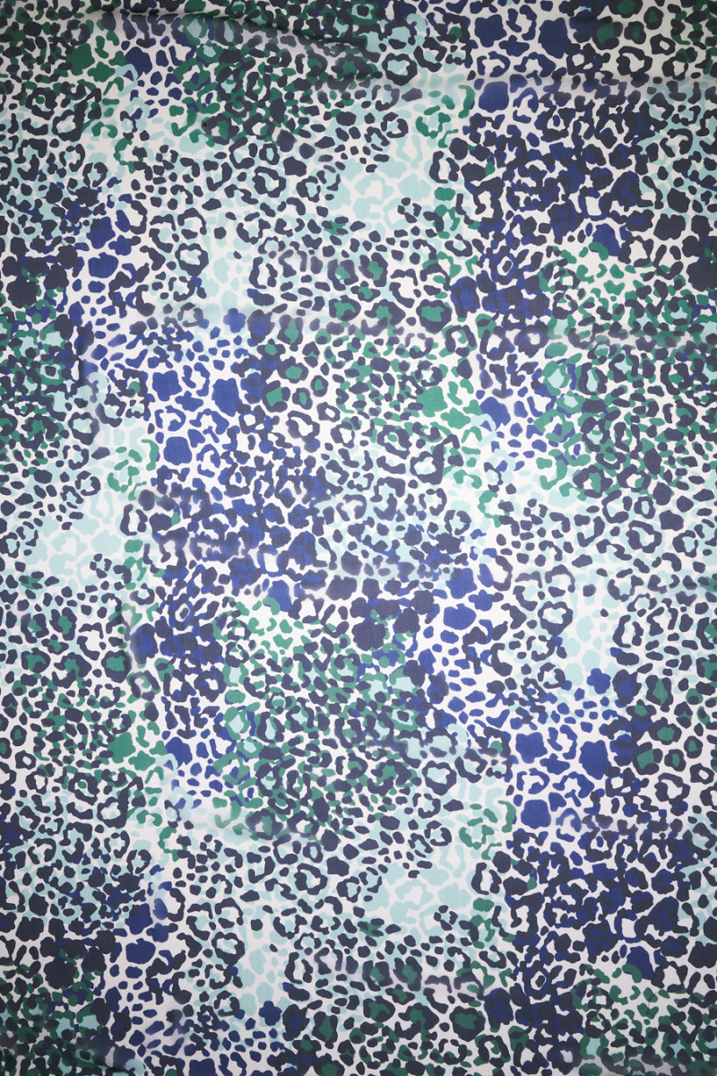 Chiffon di seta leopardato
