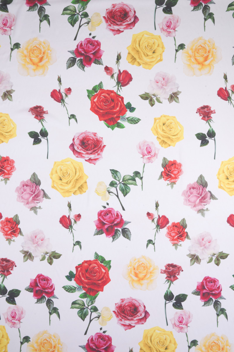 Silk chiffon in roses