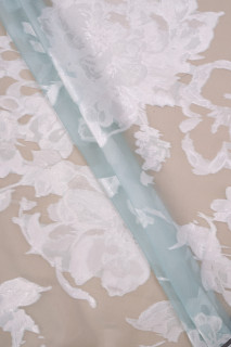Jacquard beige y dorado