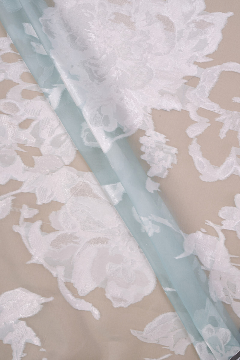 Blommig siden jacquard organza