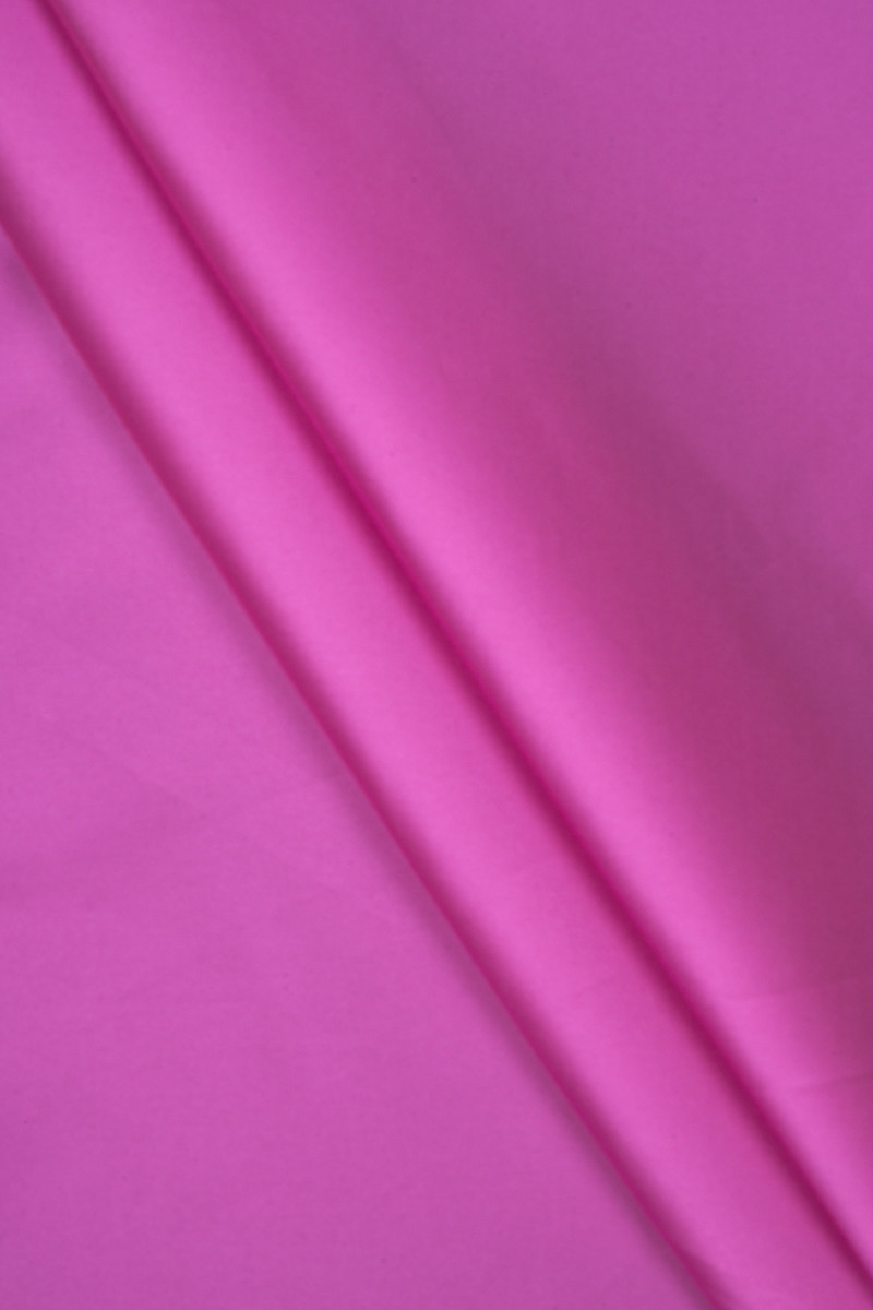 Polyester-silk fuchsia taffeta