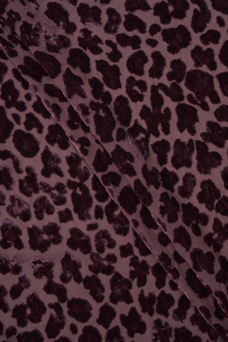 Leopardmönstrad devore velour vinröd