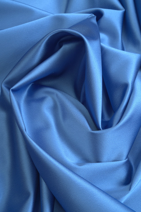 Poliesterio elastingas satinas