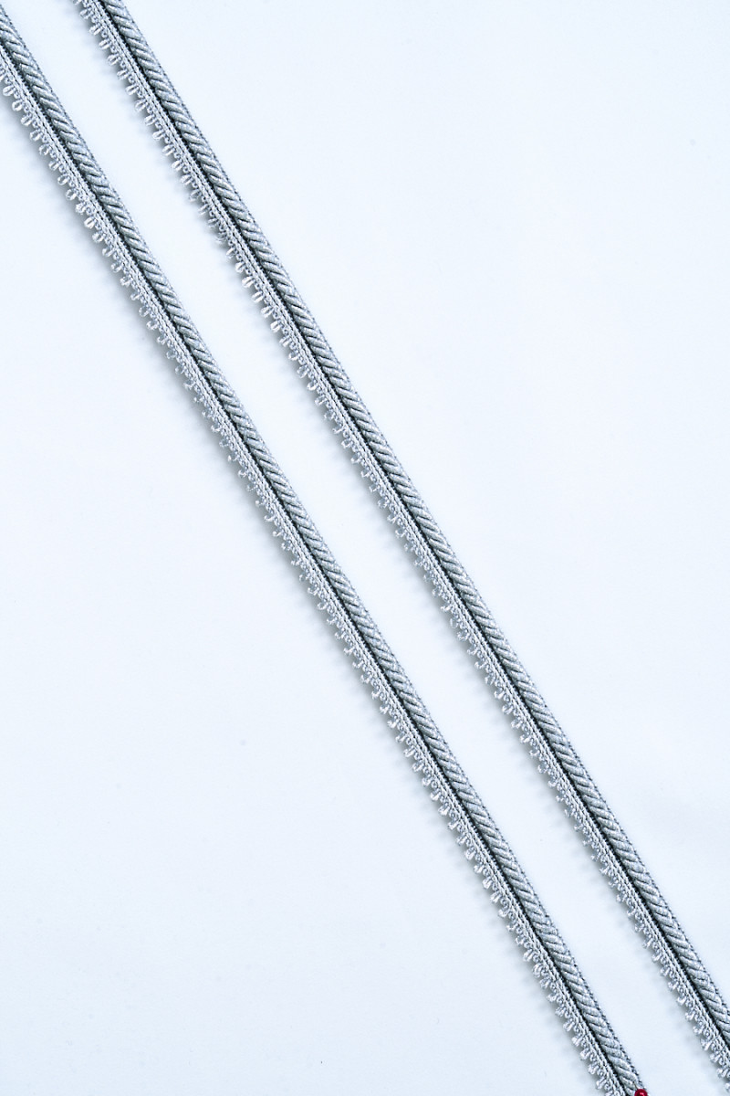 Taśma srebrny sznurek KUPON 115cm