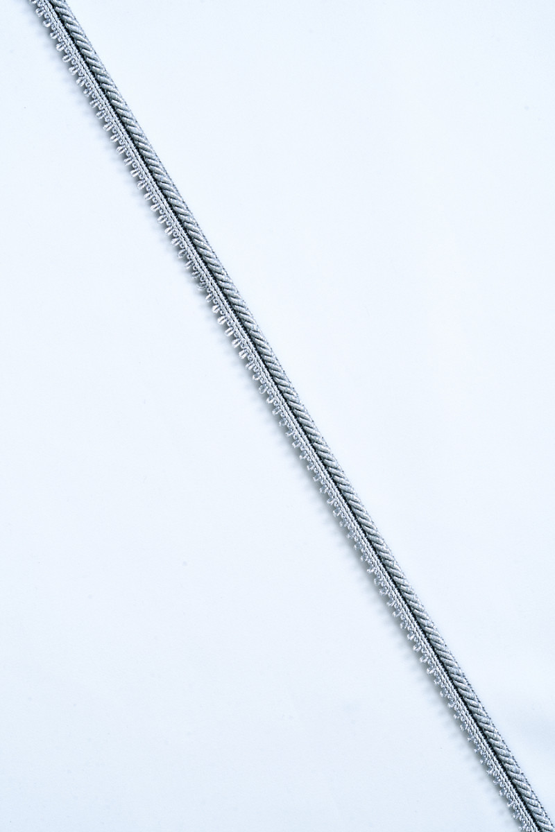 Taśma srebrny sznurek KUPON 115cm