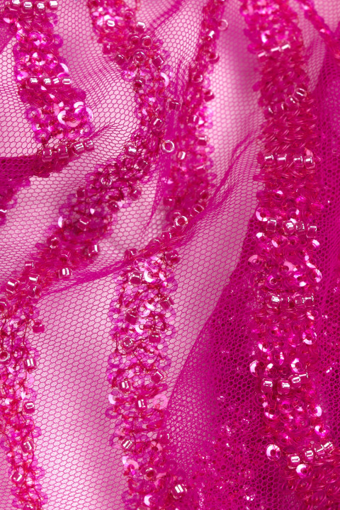 Beads, waves, fuchsia;