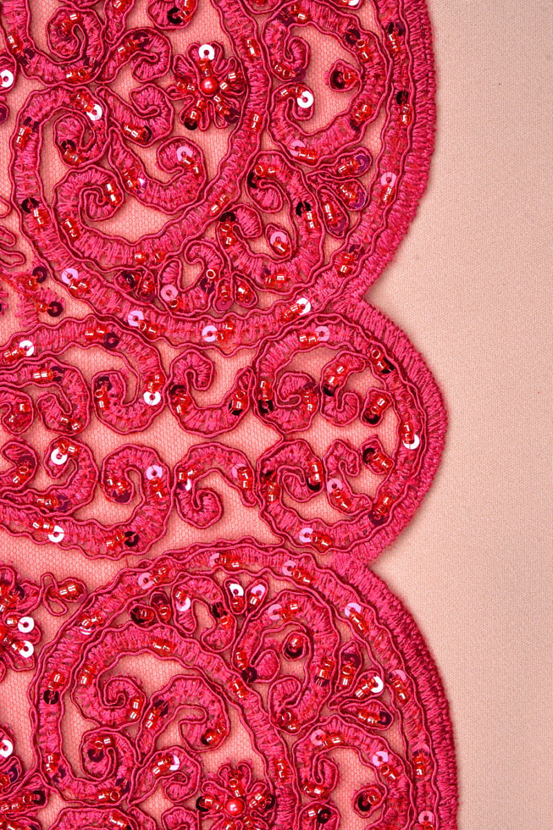 Raspberry COUPON beaded lace 150cm