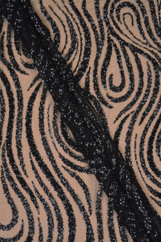 Beads waves black