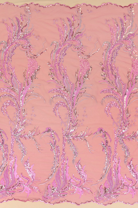 Tule met kralen en pailletten roze