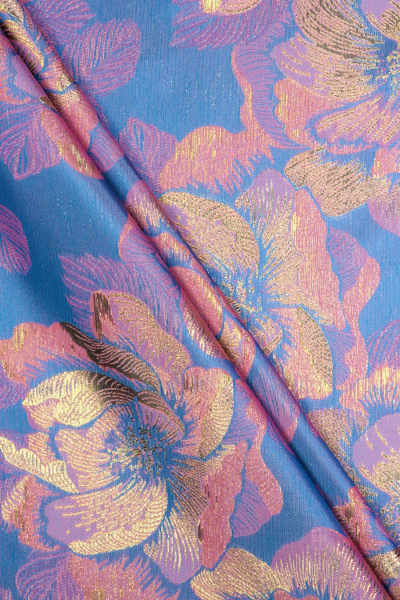 Jacquard with large flowers