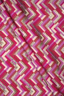 Jacquard con zigzags de colores lúrex