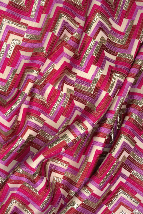 Jacquard with lurex colorful zigzags