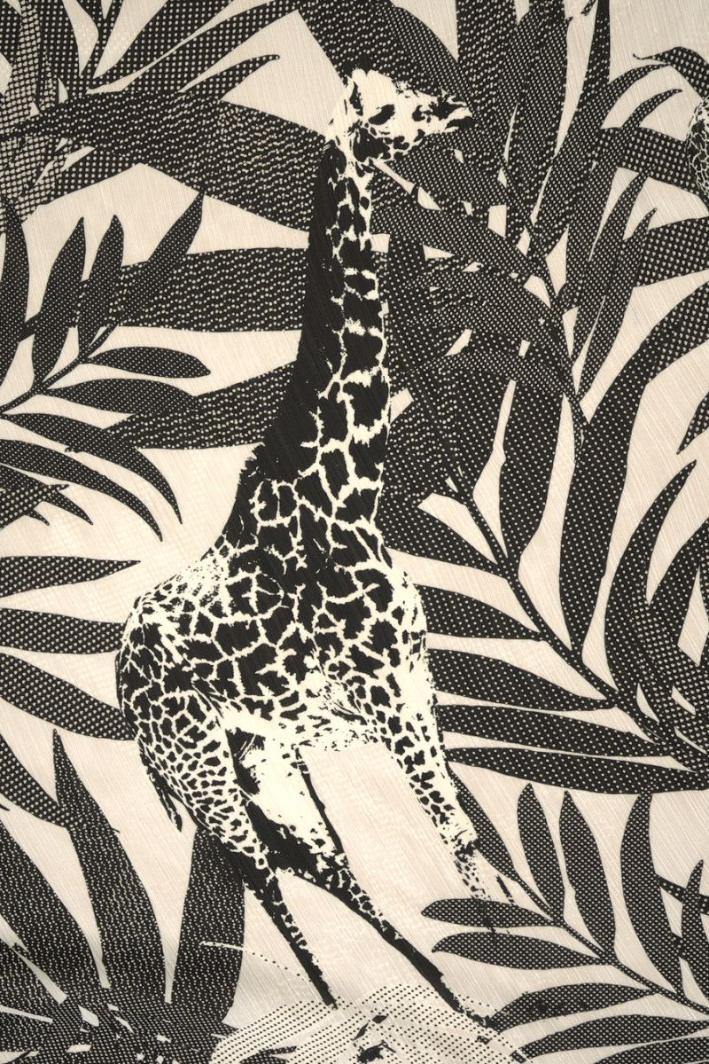 Polyester giraffe chiffon and leaves -20 %
